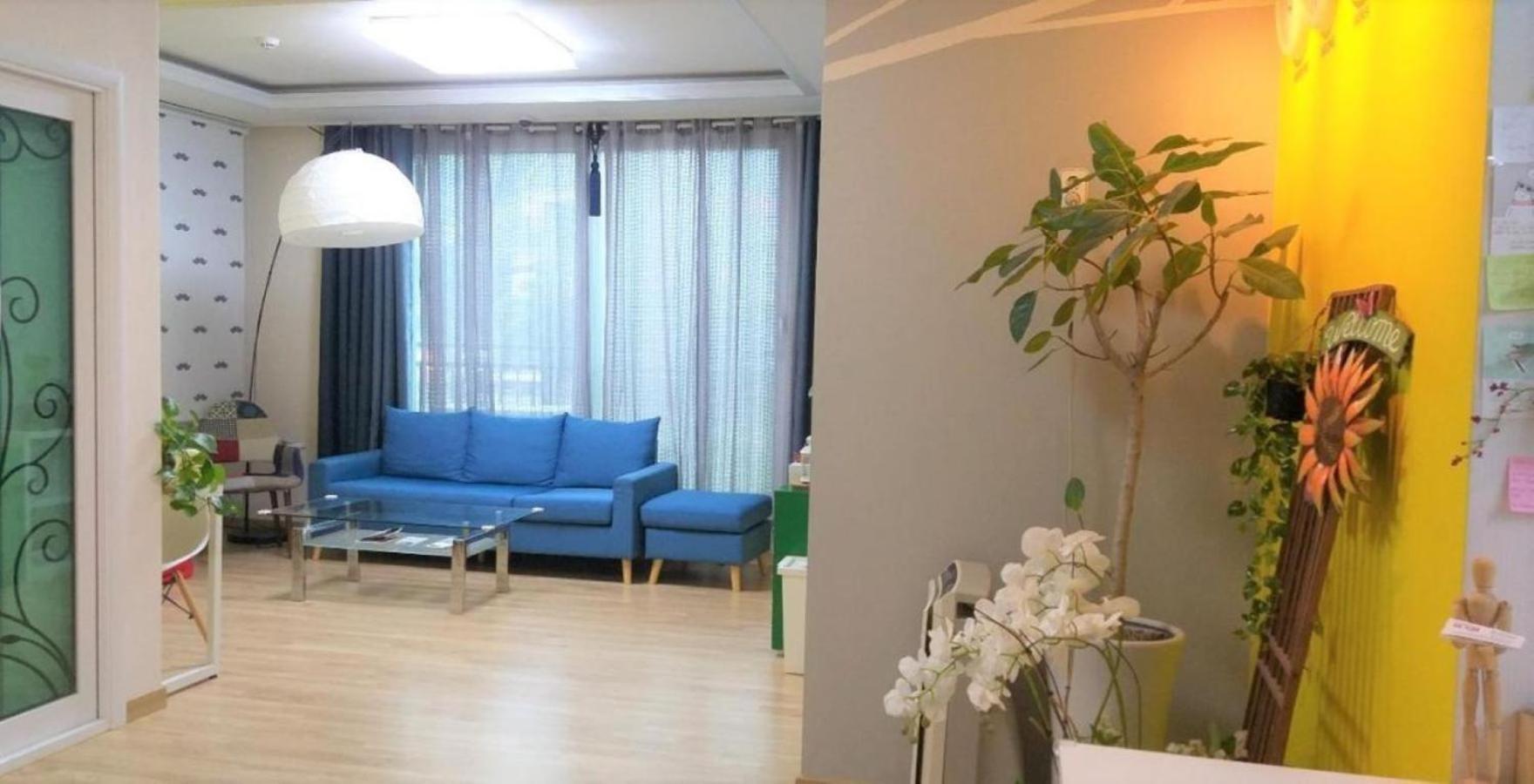 Incheon Airport Mr Kim Guest House Экстерьер фото