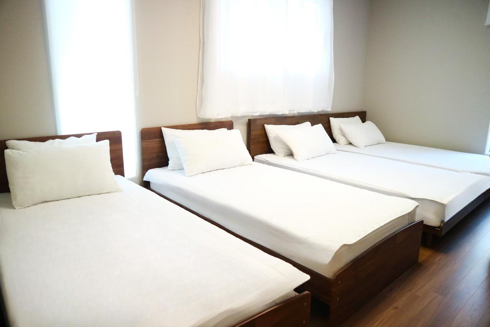 Incheon Airport Mr Kim Guest House Экстерьер фото